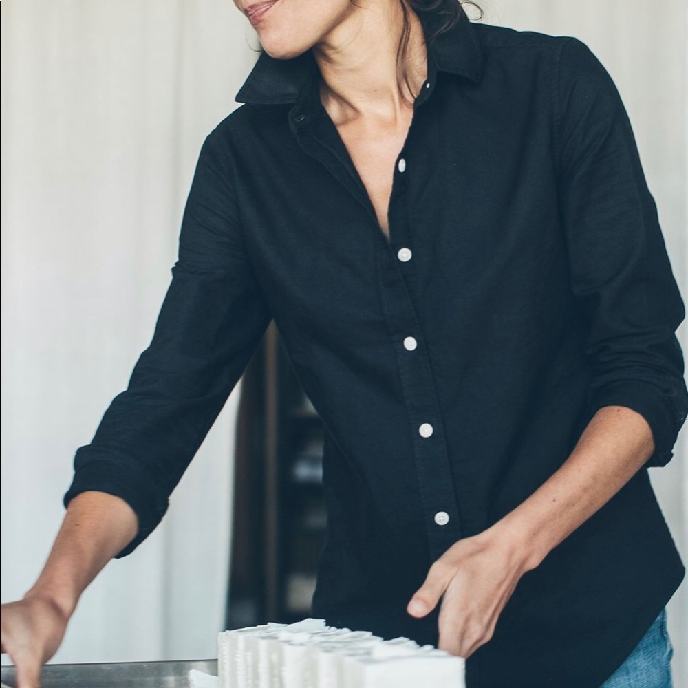 Taylor Stitch Black Button-Down Shirt
